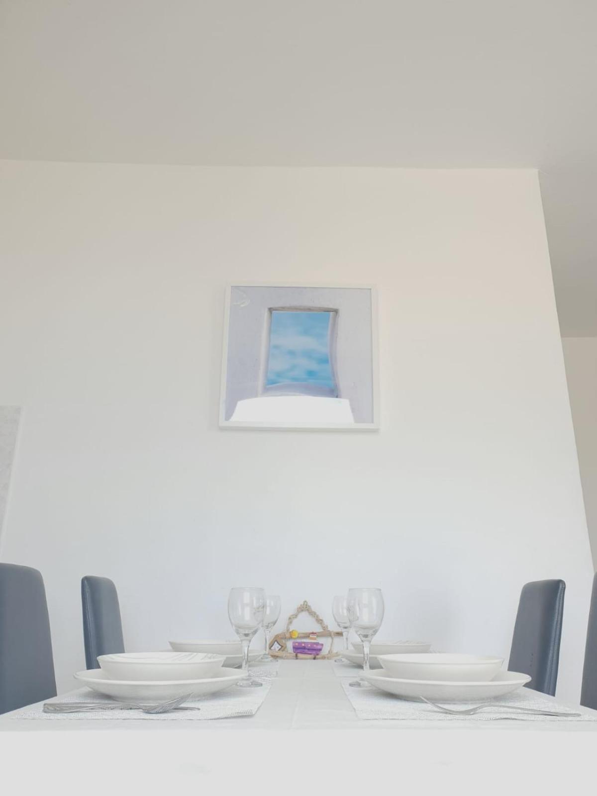 Maiden Apartments โตรกีร์ ภายนอก รูปภาพ
