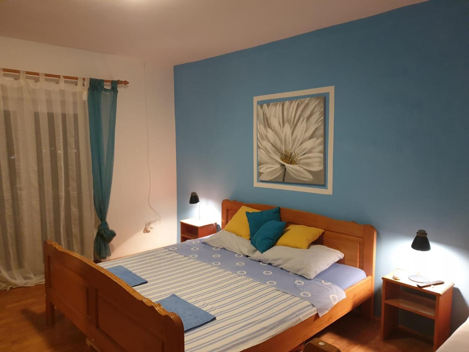 Maiden Apartments โตรกีร์ ภายนอก รูปภาพ